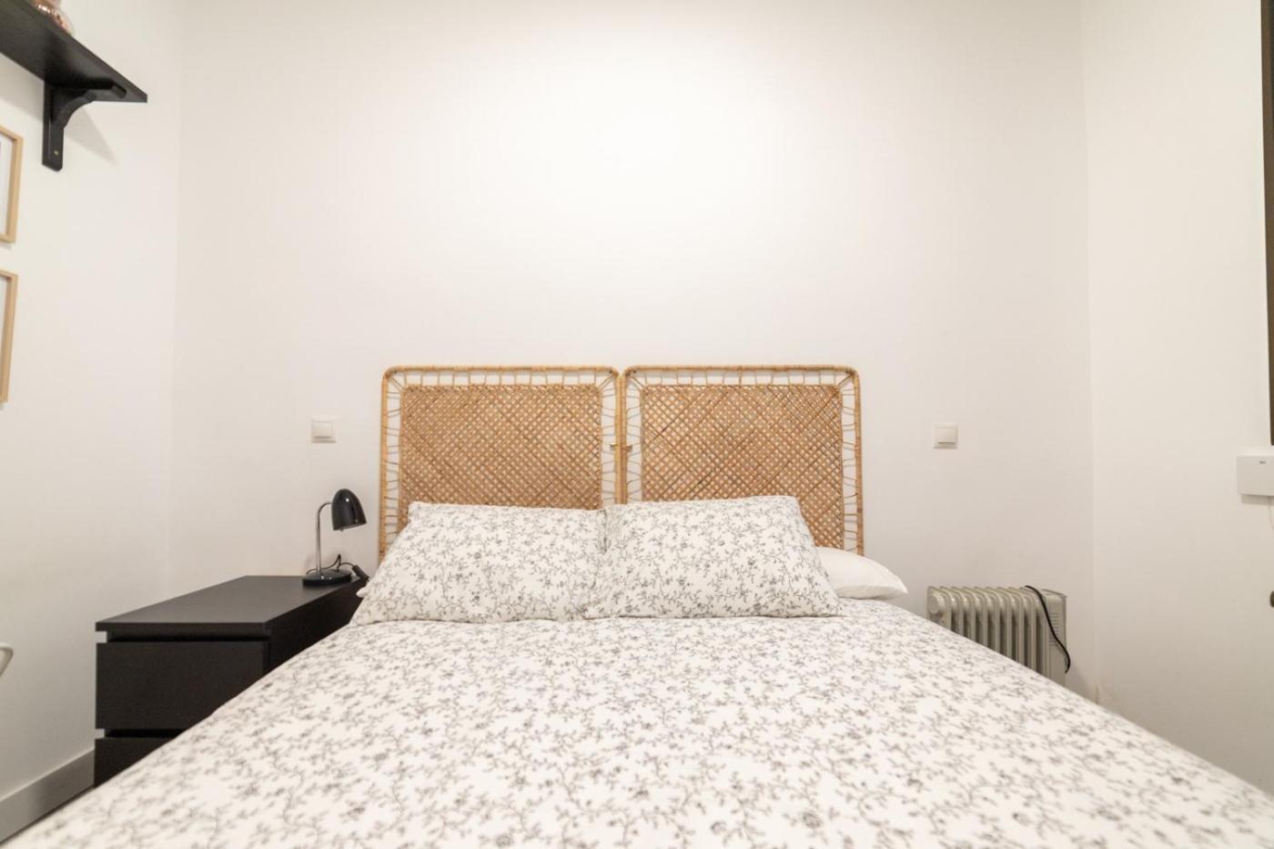 Bonito En El Centro De Apartamento Madrid